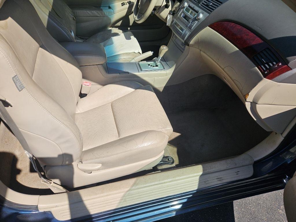Toyota Camry Solara SLE 2004