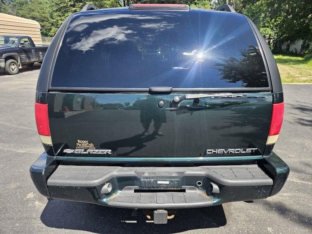 Chevrolet Blazer 4-Door 4WD LS 2002