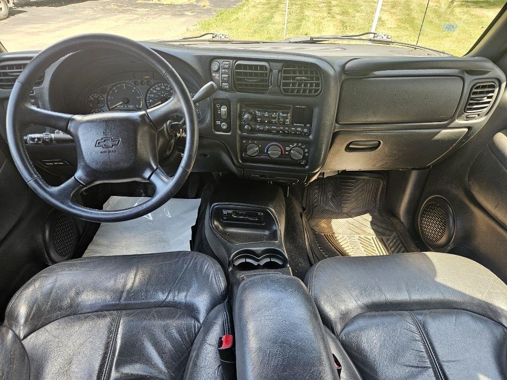 Chevrolet Blazer 4-Door 4WD LS 2002