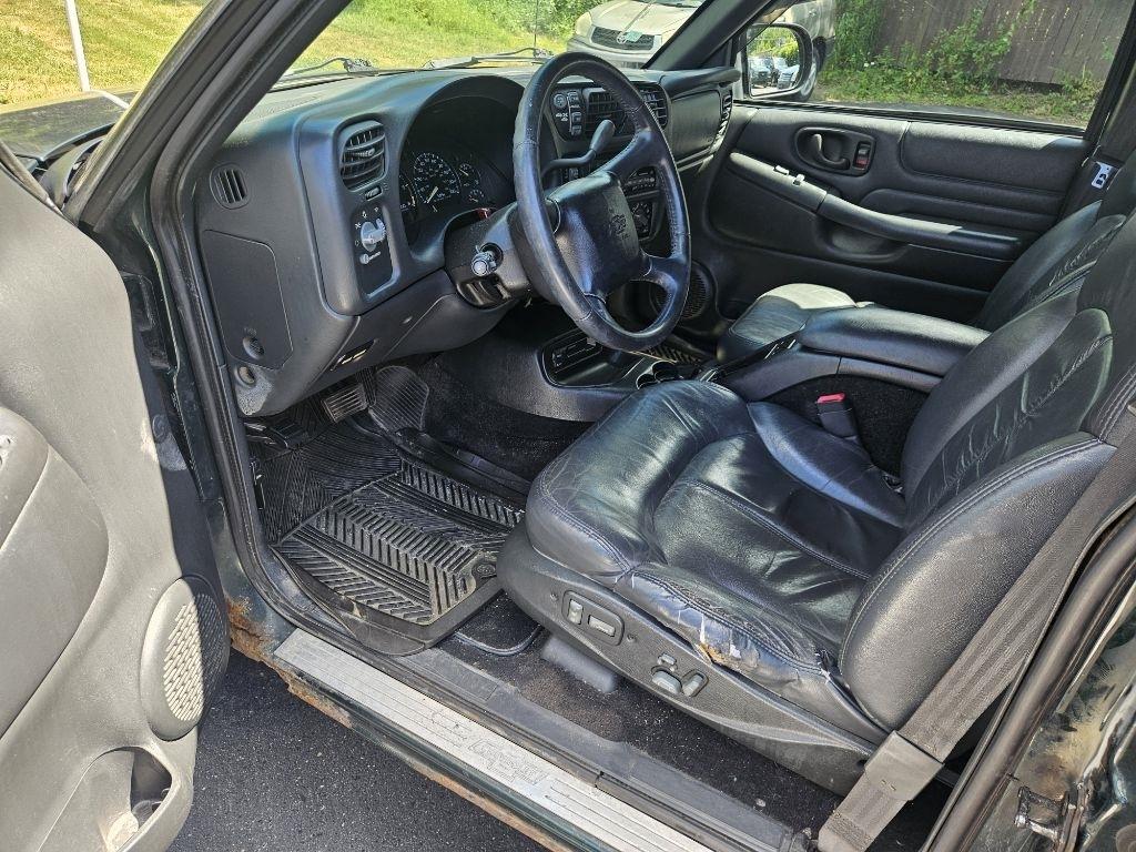 Chevrolet Blazer 4-Door 4WD LS 2002