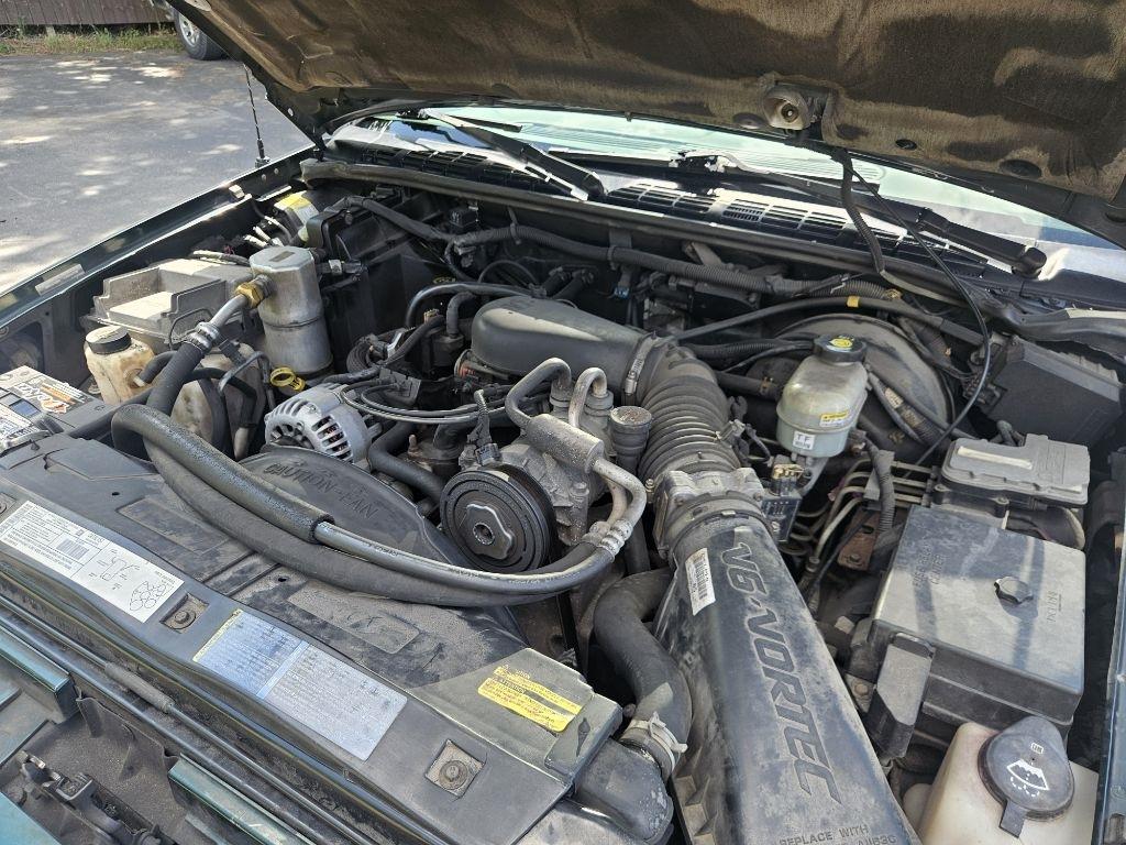 Chevrolet Blazer 4-Door 4WD LS 2002