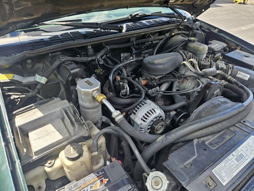 Chevrolet Blazer 4-Door 4WD LS 2002