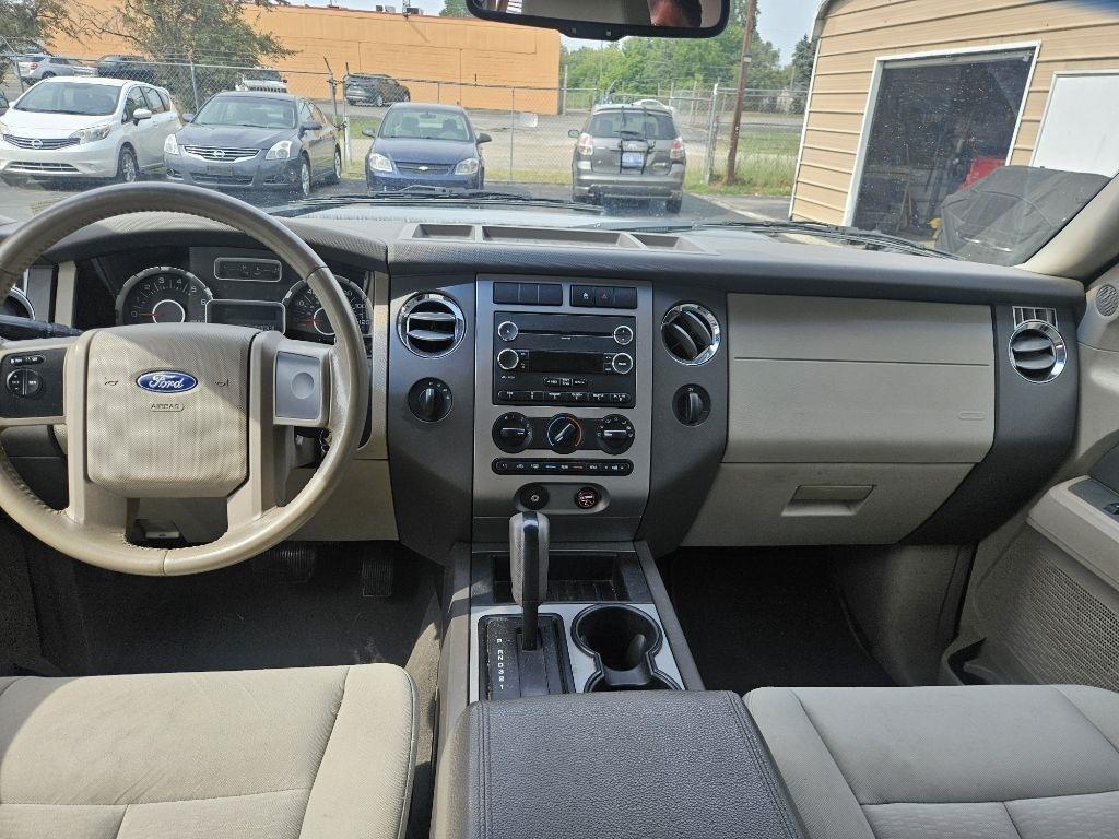 Ford Expedition XLT 4WD 2008