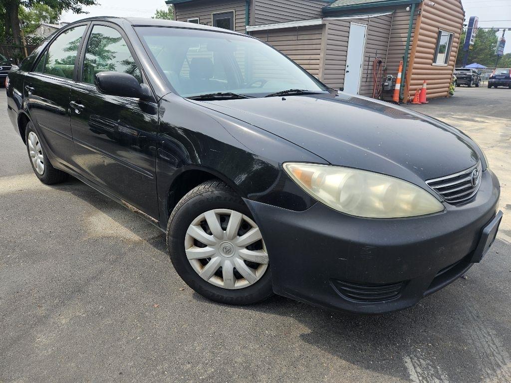 Toyota Camry LE 2005