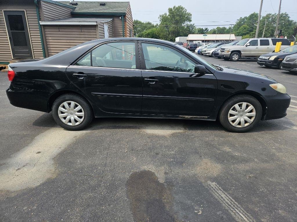 Toyota Camry LE 2005