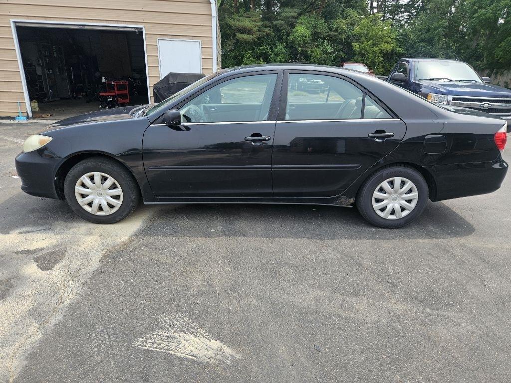 Toyota Camry LE 2005