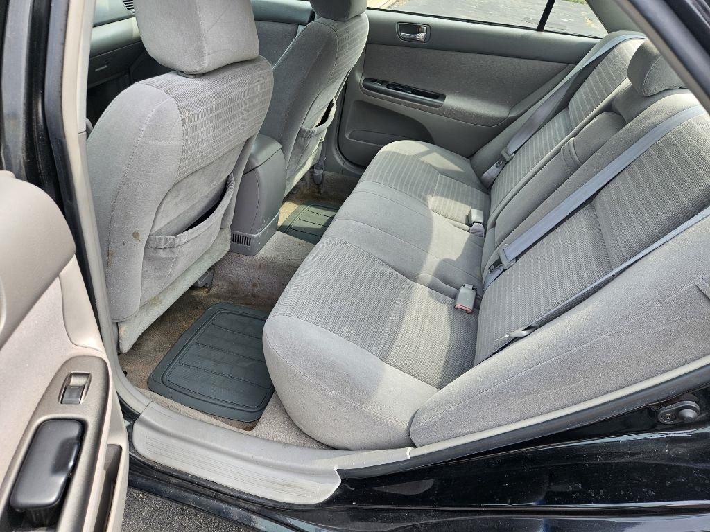 Toyota Camry LE 2005