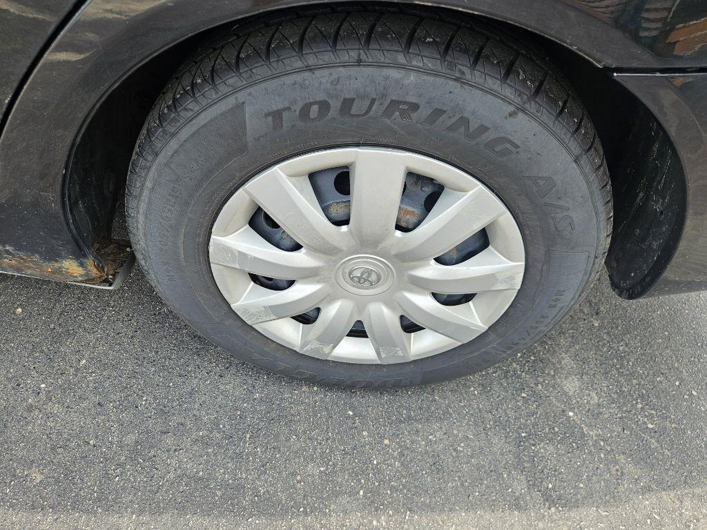 Toyota Camry LE 2005