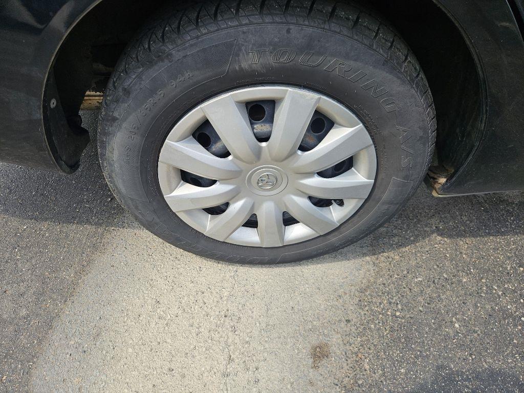 Toyota Camry LE 2005