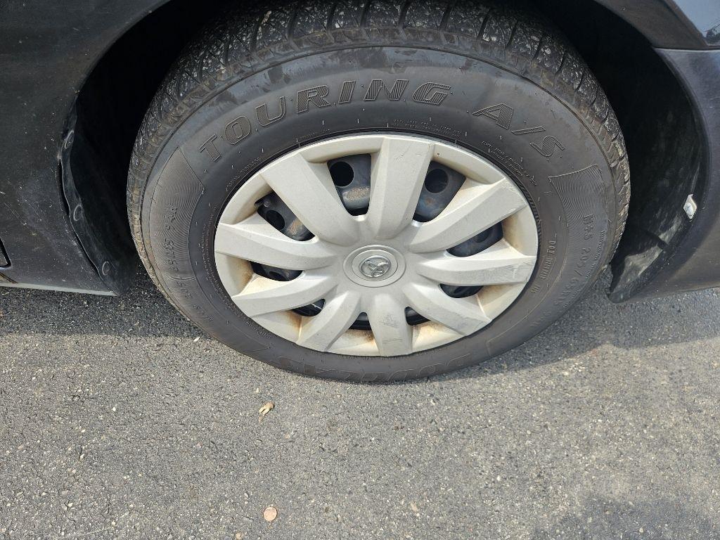 Toyota Camry LE 2005