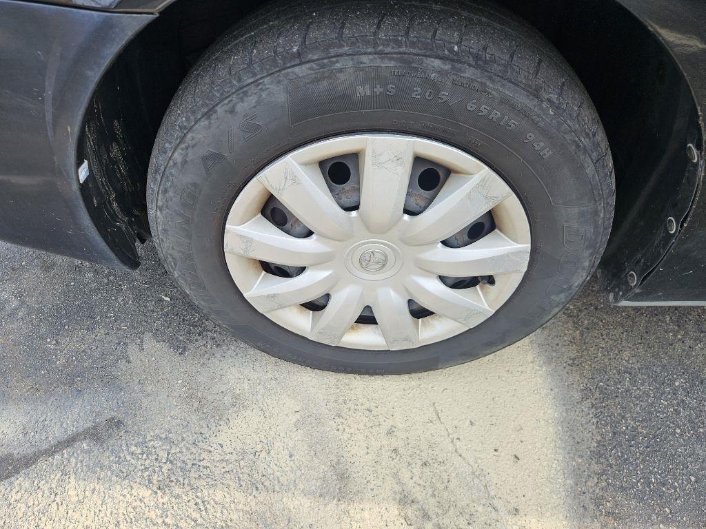 Toyota Camry LE 2005