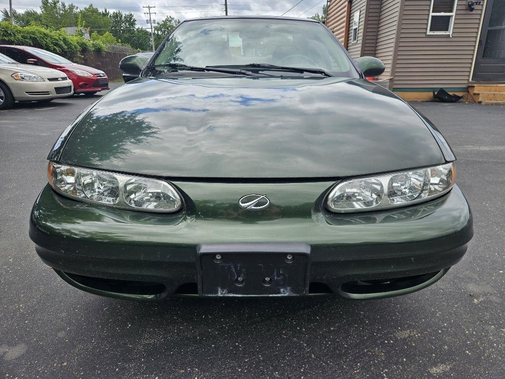 Oldsmobile Alero GL1 Sedan 2000