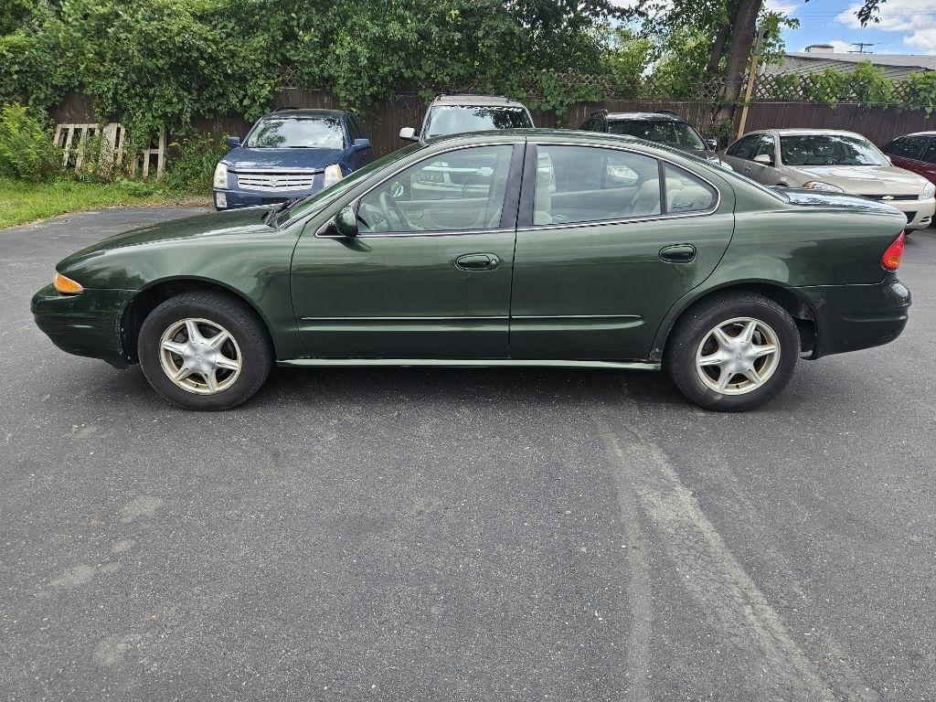 Oldsmobile Alero GL1 Sedan 2000