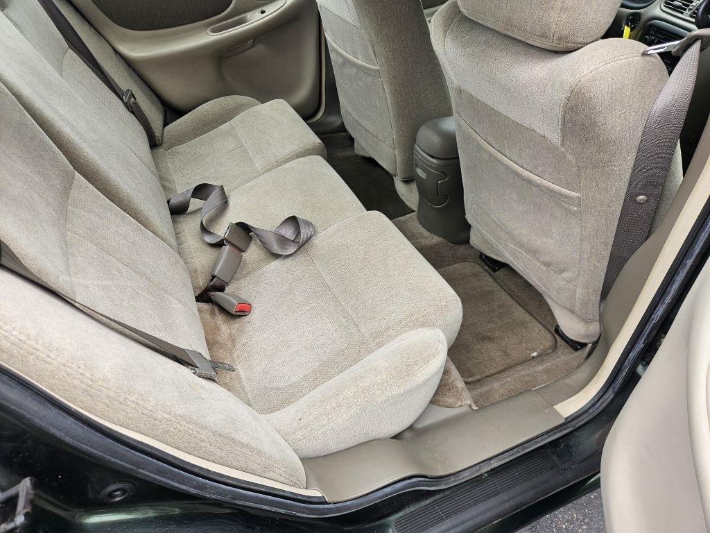 Oldsmobile Alero GL1 Sedan 2000