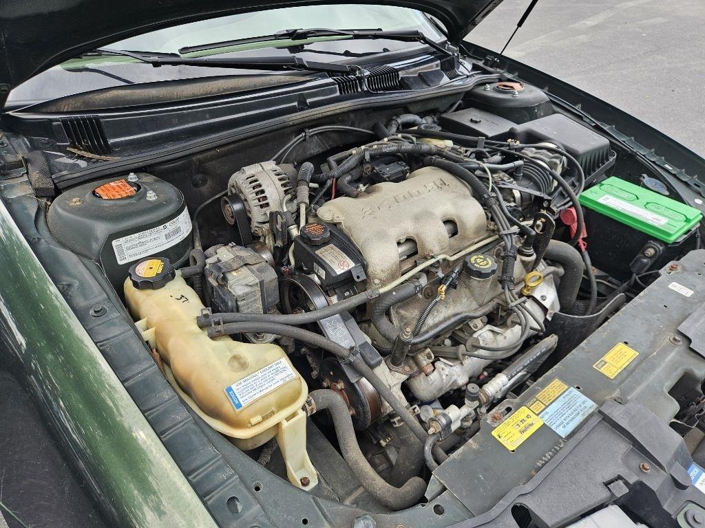 Oldsmobile Alero GL1 Sedan 2000