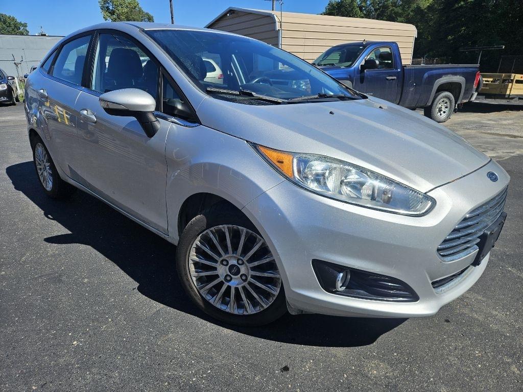 Ford Fiesta Titanium Sedan 2015