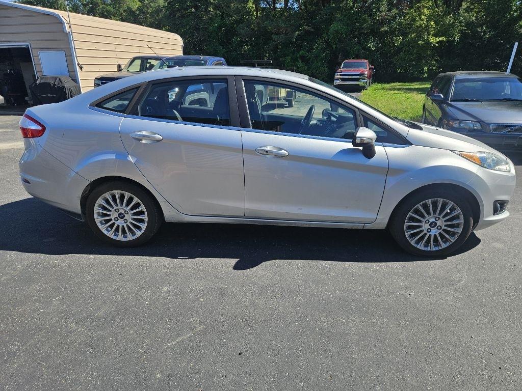 Ford Fiesta Titanium Sedan 2015