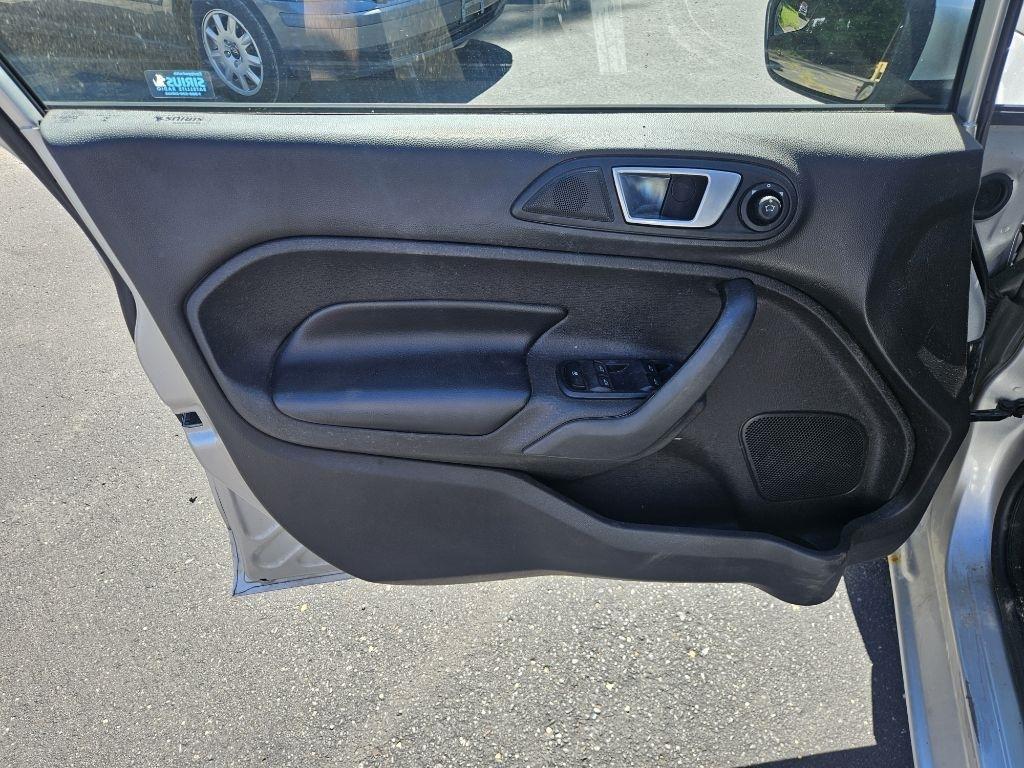 Ford Fiesta Titanium Sedan 2015