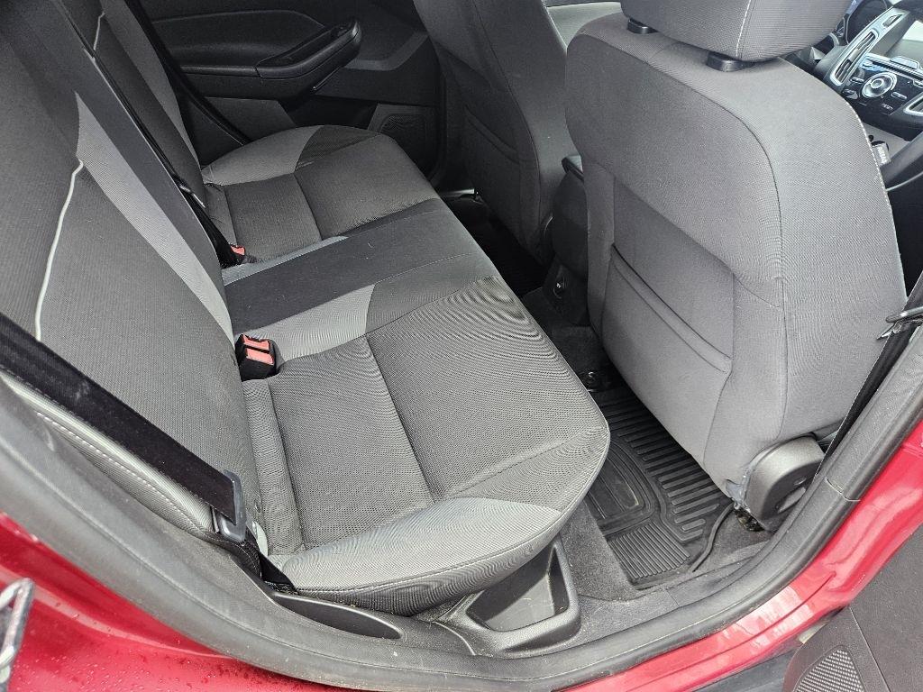 Ford Focus SE Sedan 2013