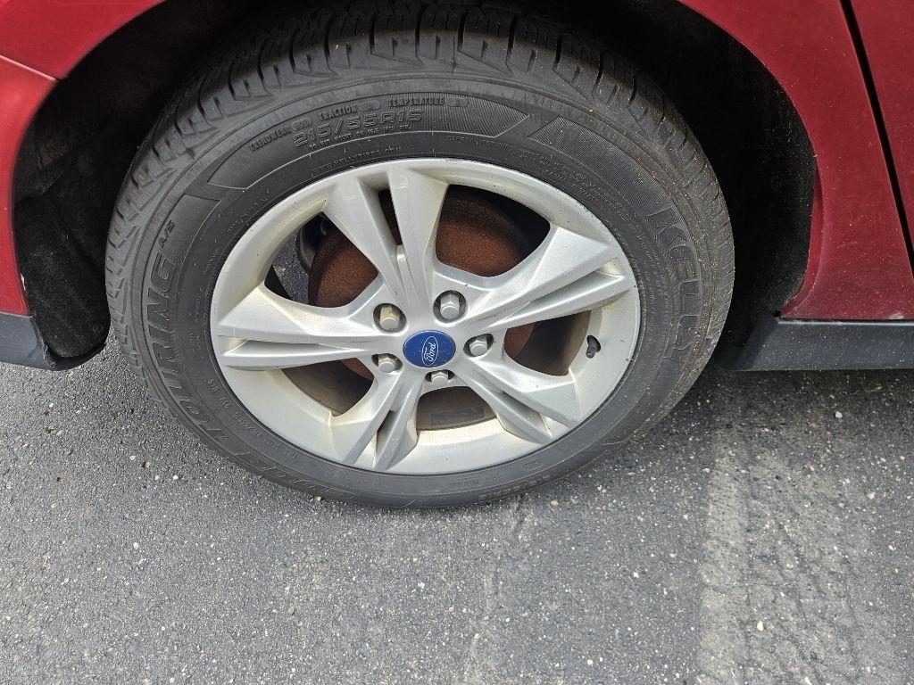 Ford Focus SE Sedan 2013