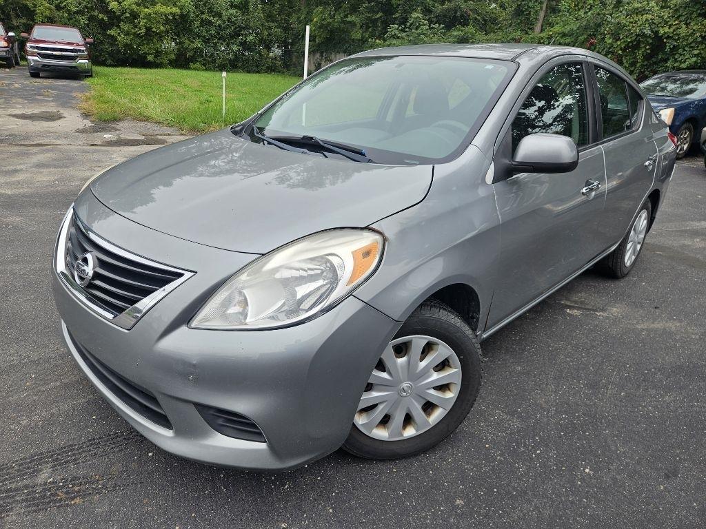 2013 Nissan Versa 1.6 S 4A