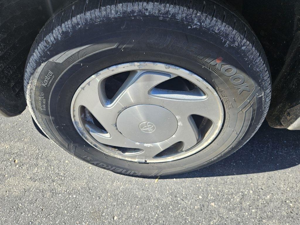 Toyota Sienna LE 2002