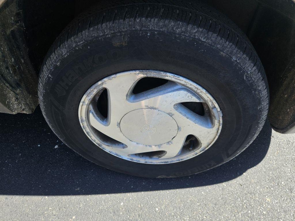 Toyota Sienna LE 2002