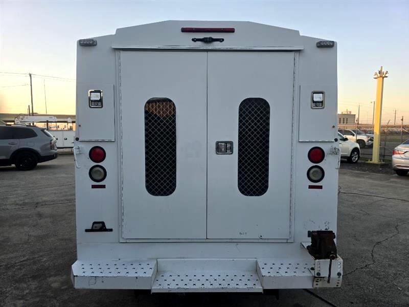 Ford Econoline E-350 Super Duty 2011