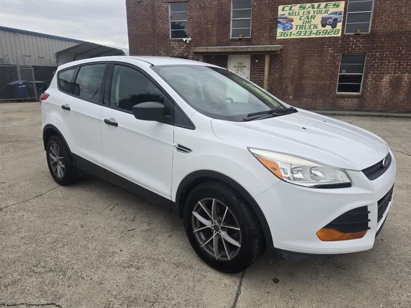 Ford Escape S FWD 2013