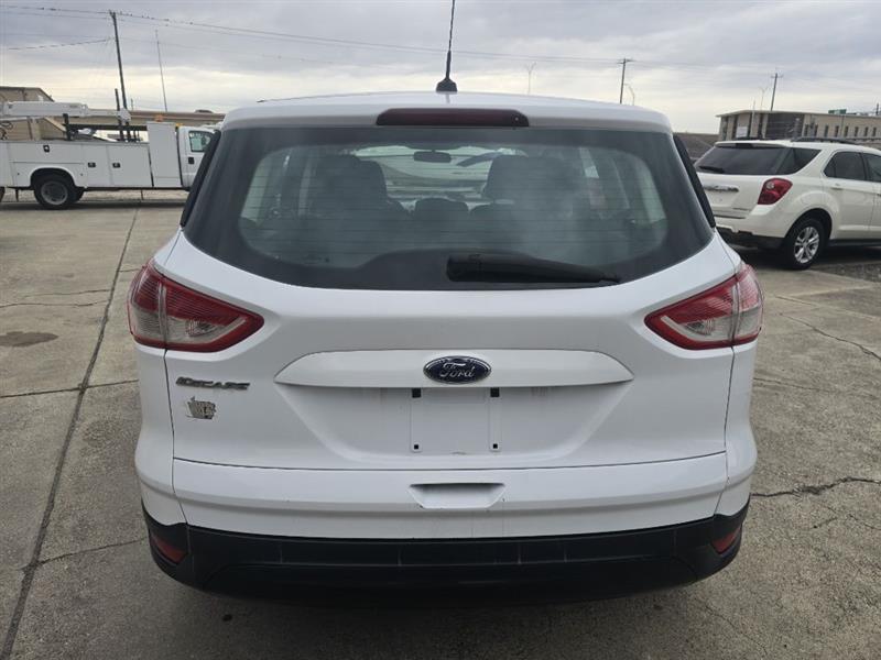 Ford Escape S FWD 2013
