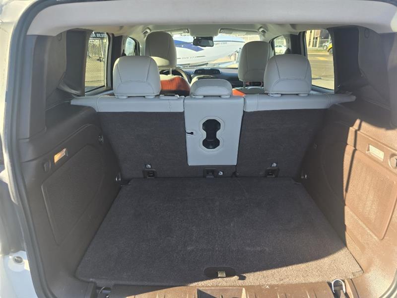 Jeep Renegade photo 6