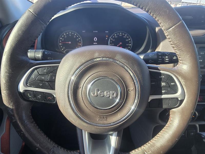 Jeep Renegade photo 8