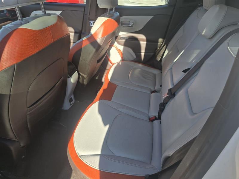Jeep Renegade photo 10