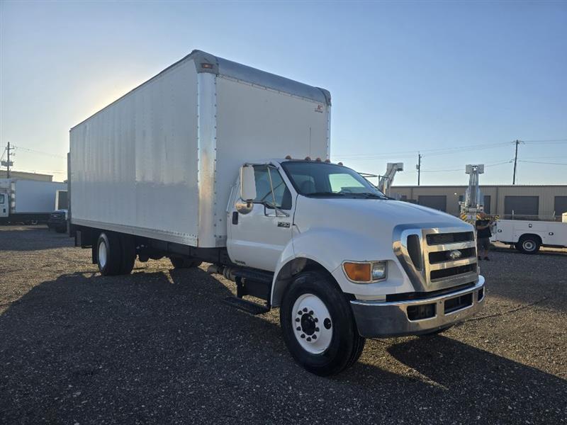 Ford F-750 Regular Cab 2WD DRW 2009