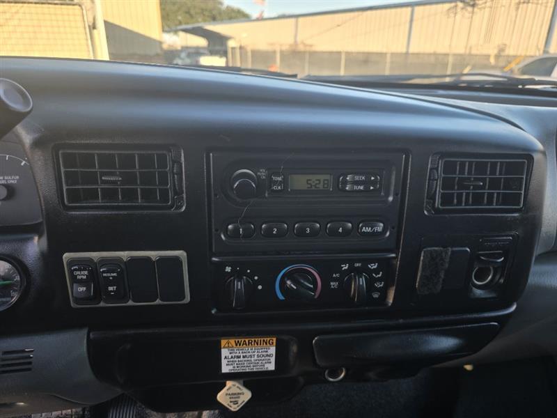 Ford F-750 Regular Cab 2WD DRW 2009