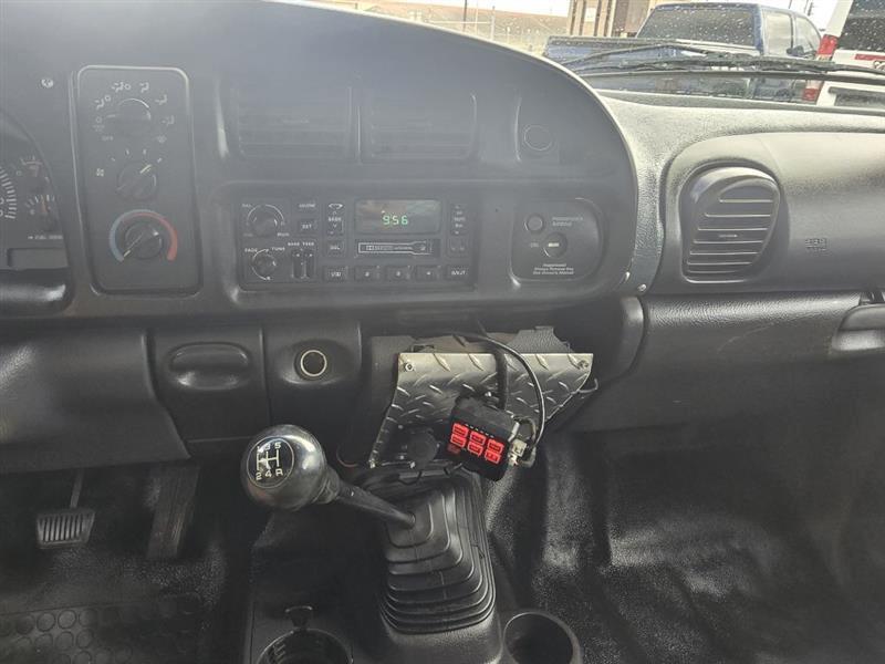 1998 Dodge Ram 3500 - Photo 7