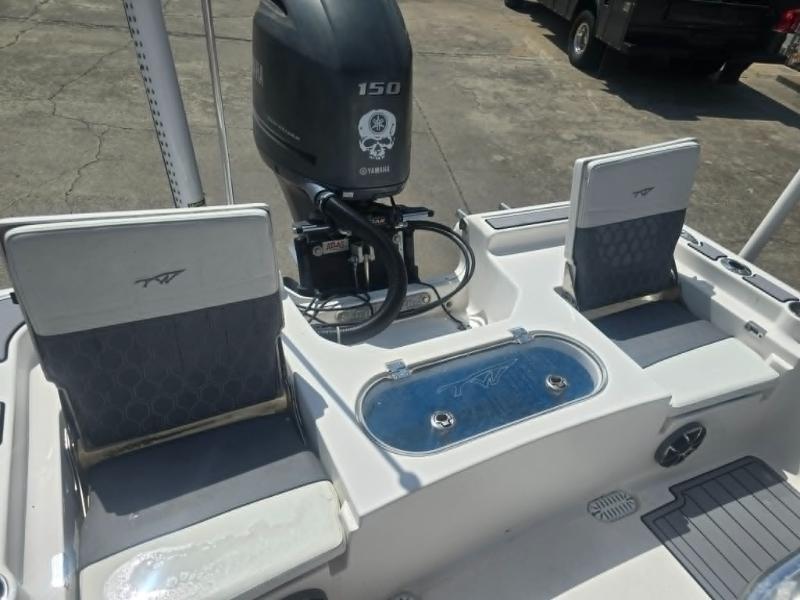 TideWater 2100 Bay Max  2020