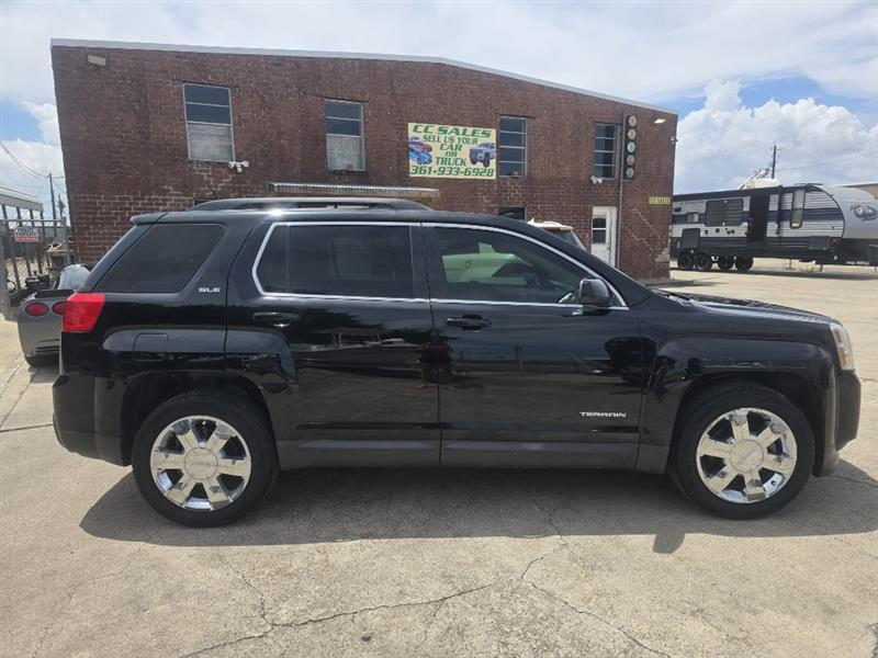 GMC Terrain photo 2
