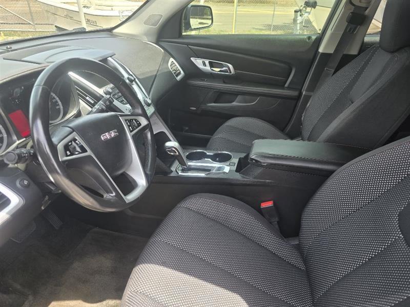 GMC Terrain photo 11