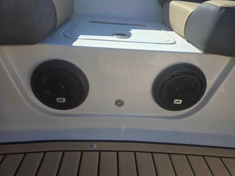 Hurricane Deck Boat  2021