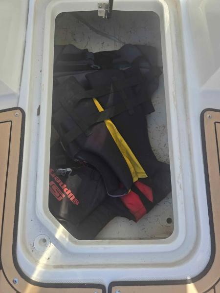 Hurricane Deck Boat  2021