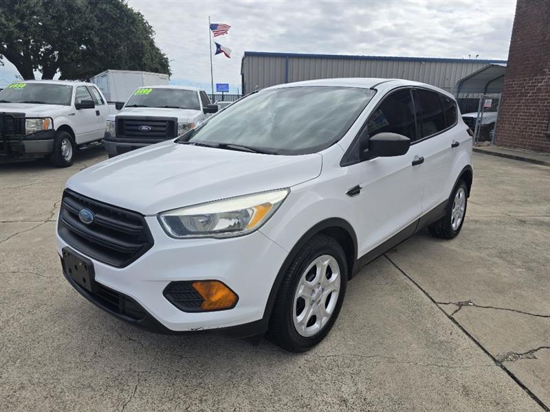 Ford Escape S FWD 2017