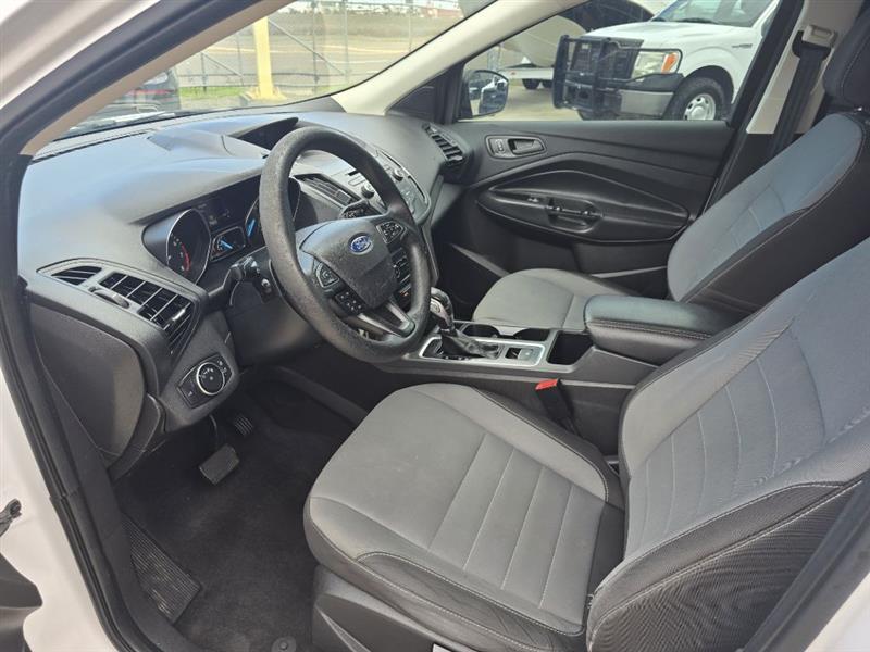 Ford Escape S FWD 2017