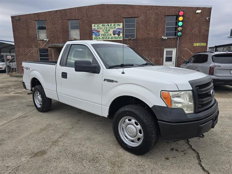 Ford F-150 XLT 8-ft. Bed 4WD 2013