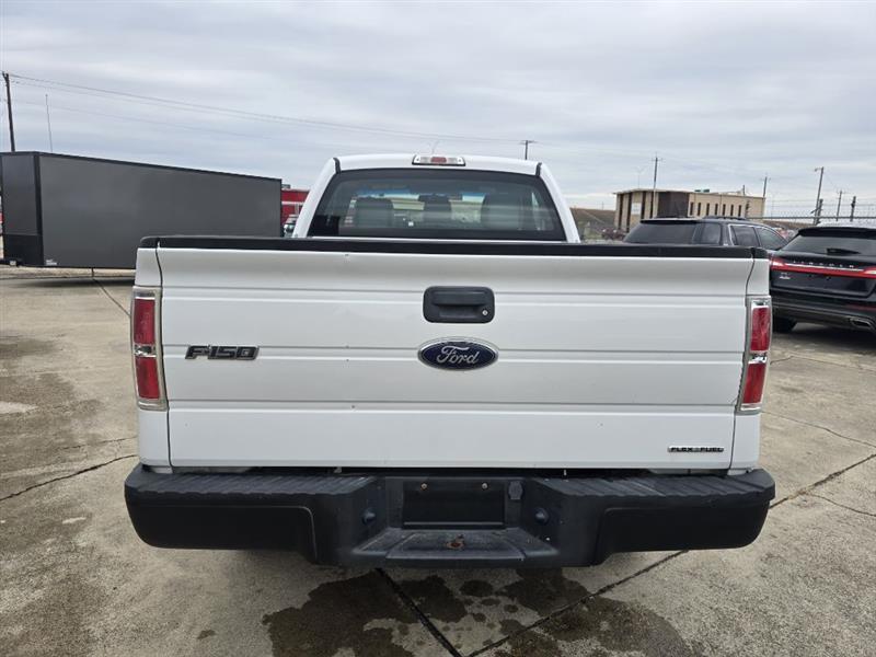 Ford F-150 XLT 8-ft. Bed 4WD 2013