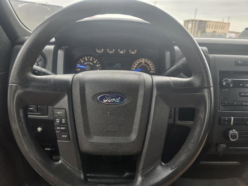 Ford F-150 XLT 8-ft. Bed 4WD 2013