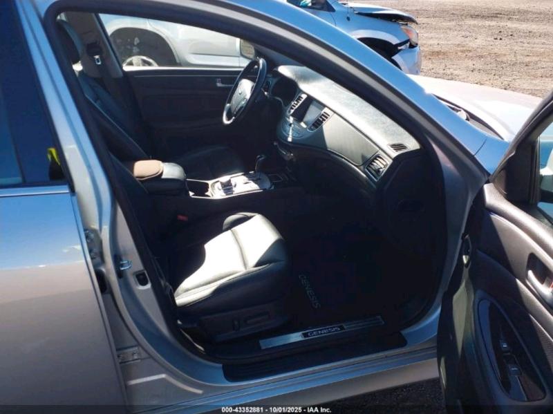 Hyundai Genesis 4.6L 2012