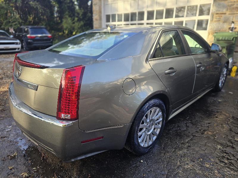 Cadillac CTS 3.0L Luxury AWD 2011