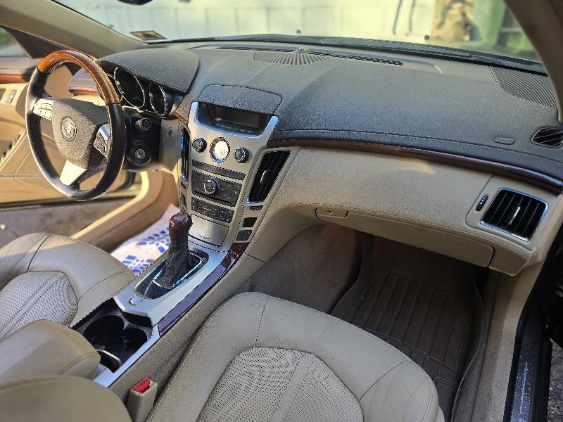 Cadillac CTS 3.0L Luxury AWD 2011