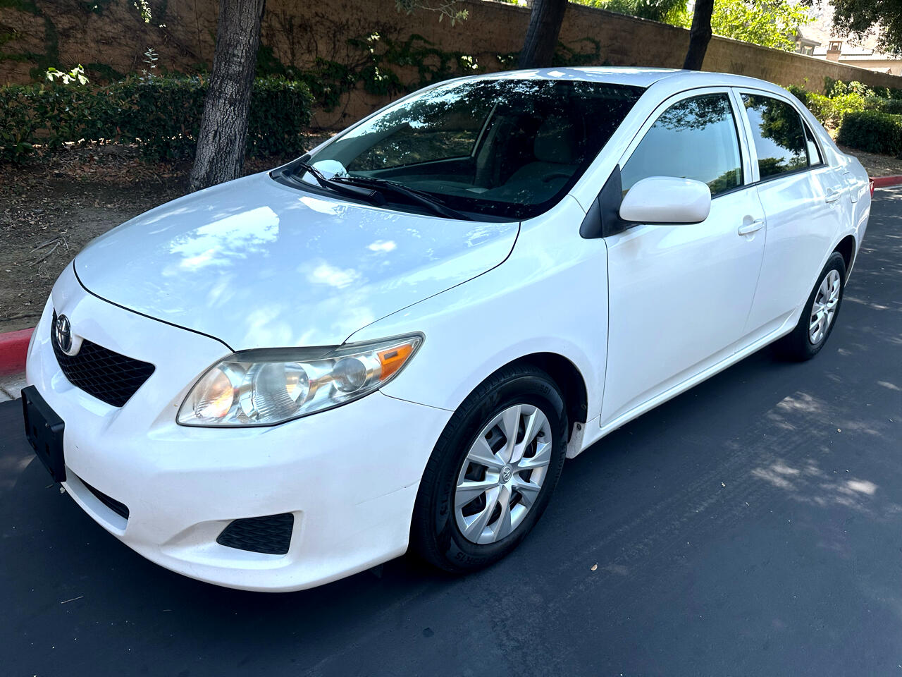 2010 Toyota Corolla Base 5-Speed MT